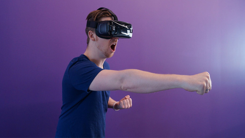 Um fone de ouvido VR realmente parece realista?