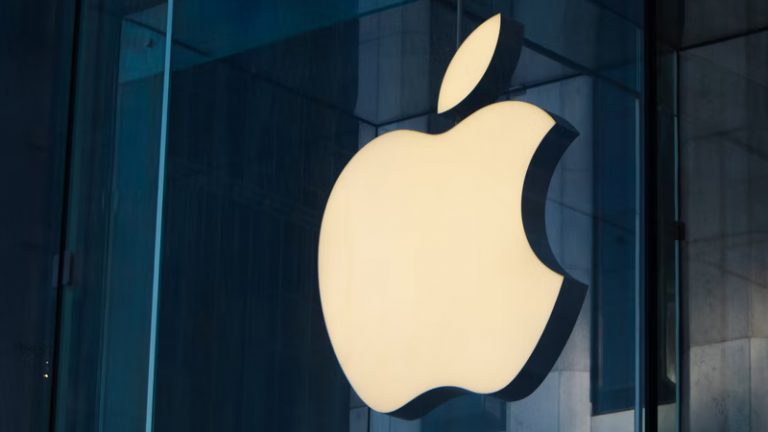 Apple Pulls Plug on AI News Alerts After High-Profile Mistakes