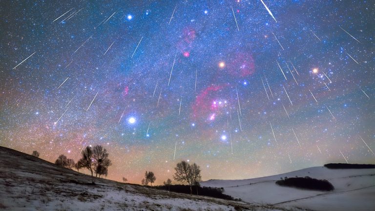 The year’s most spectacular meteor shower reaches its peak tonight, offering a dazzling display of up to 150 shooting stars per hour. This is the perfect moment to witness the celestial show!