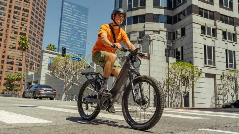 Segway’s Xyber E-Bike Resembles a Powerful Motorbike