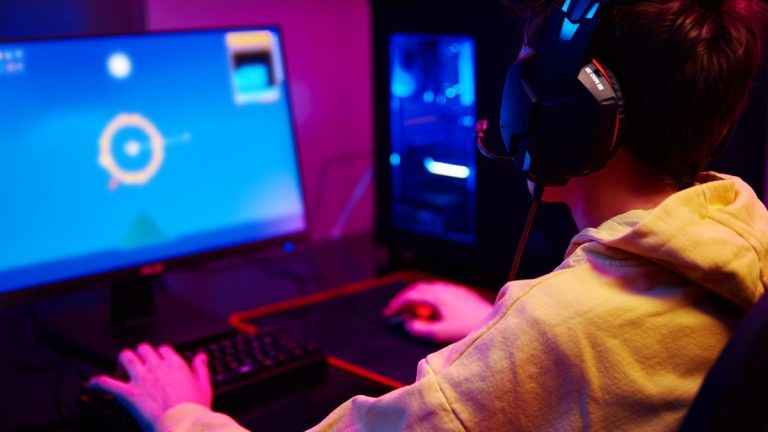 21-Month OLED Monitor Tests Show Users Have No Reason to Panic