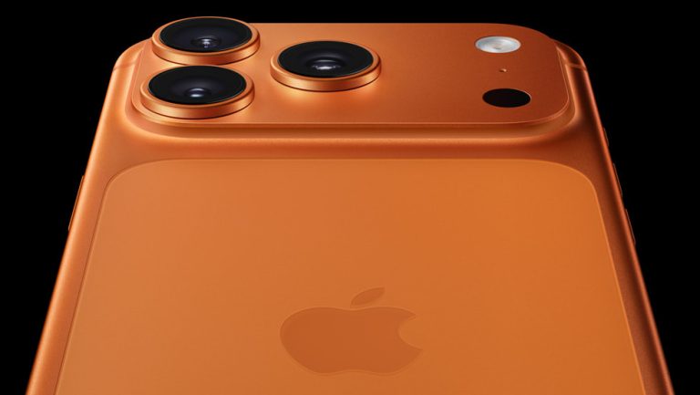 iPhone 17 Pro Powerful Zoom Feature Becomes A Viral Hit