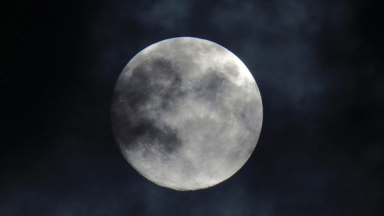 What Might Occur if Asteroid 2024 YR4 Actually Collided With the Moon