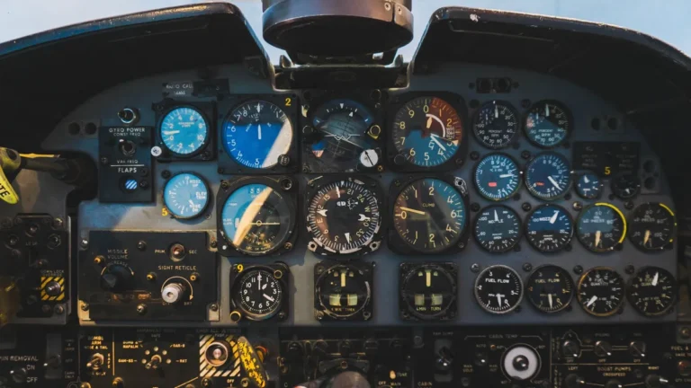 6th Gen Fighter Cockpits: Digital Displays Explained