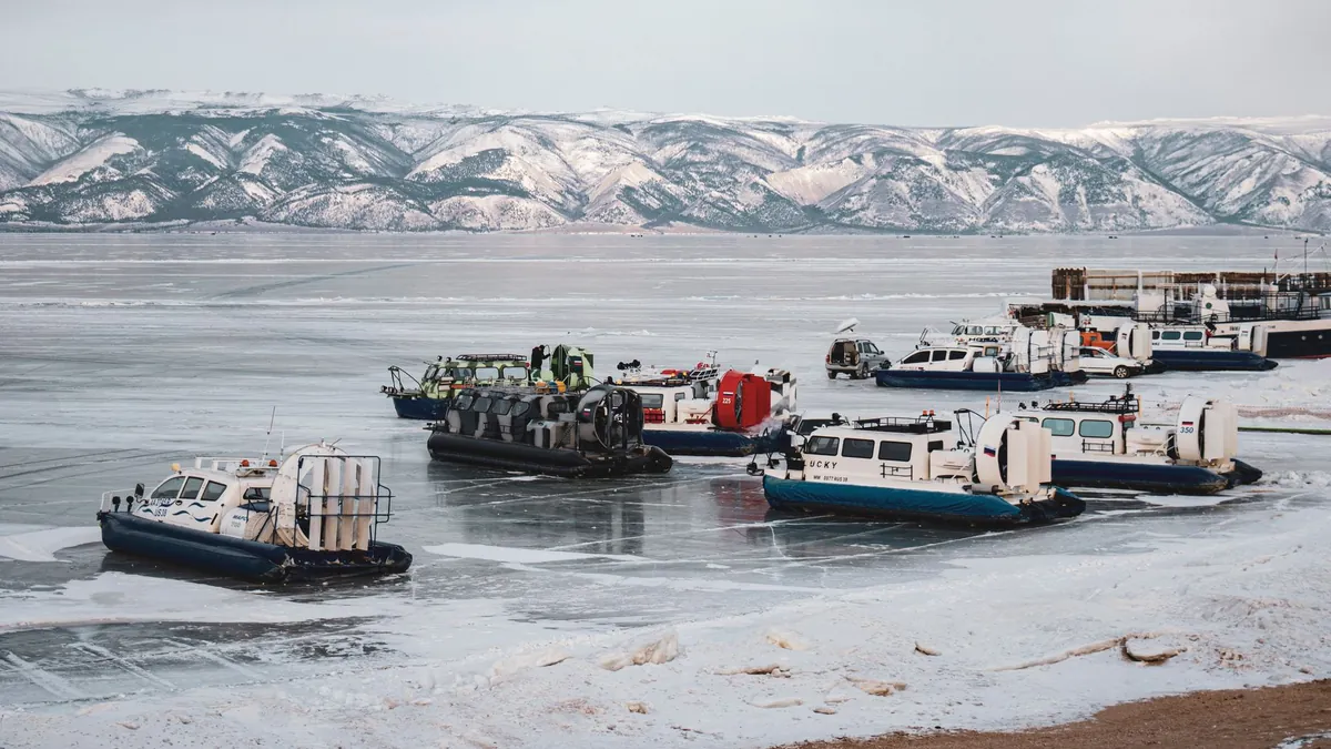 7 Experimental Military Hovercraft for Tundra