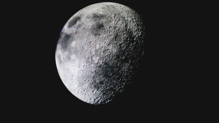 7 Space Agencies' Secret Lunar Military Bases