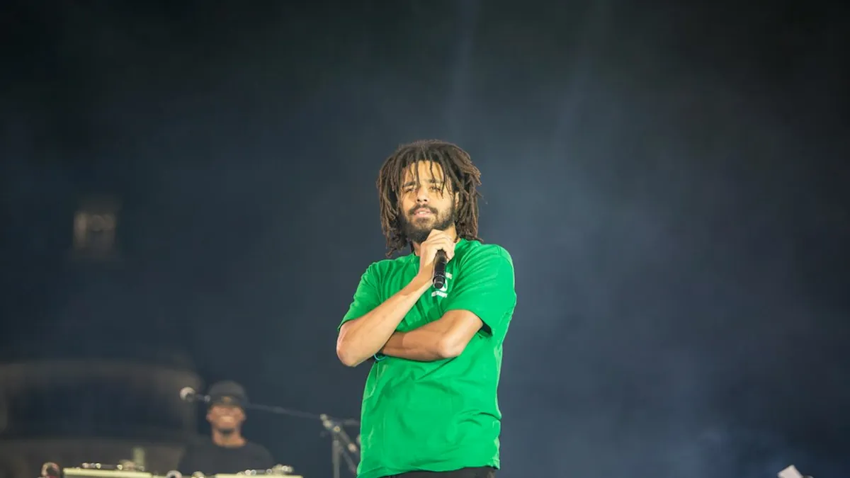 J
